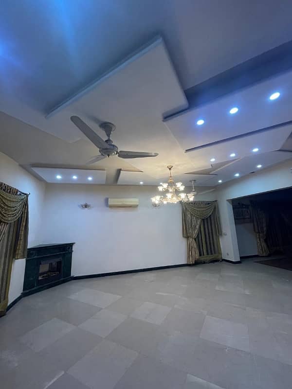 2 Kanal House For Rent In Dha Phase 2 U Block Near Park And Market Kfc 6 Bedroom 7