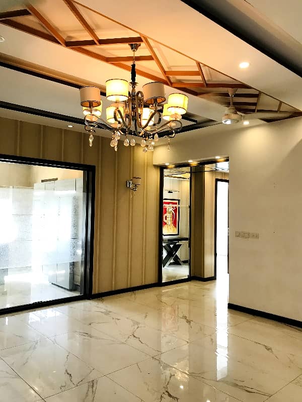 1kanal house for rent in dha phase5 5bed room hote location near merket 6