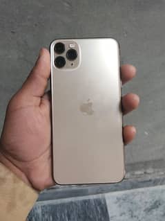 iphone 11 pro max 64gb BH 81% GOOD 100% condition Non PTA