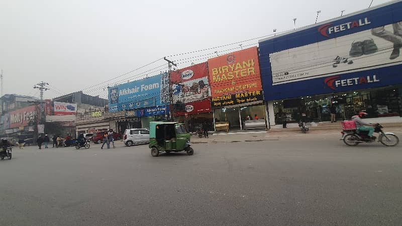 2 Kanal Annual Commercial Building With Yearly Income 1.5 Cr(150-Lac's) Hot Location Of Wahdat Road For Sale 5