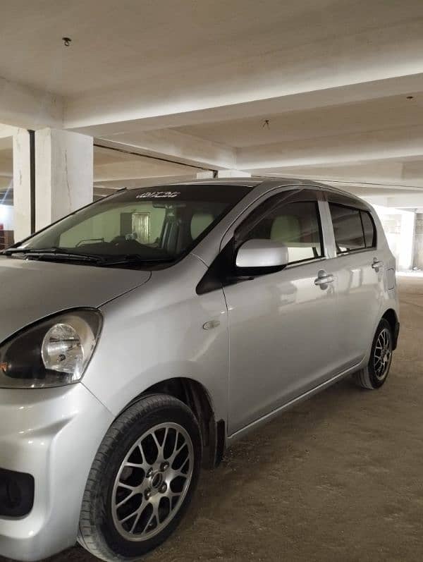 Daihatsu Mira 2014 3