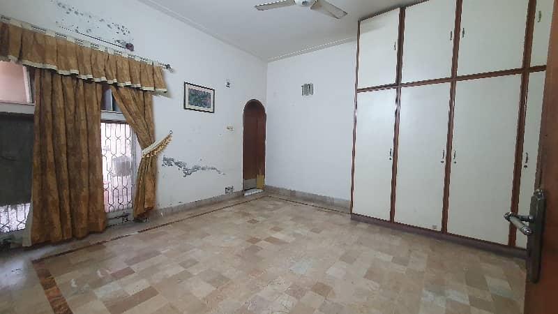 1 Kanal Upper Portion 4. bed Ideal Location of Shadman Available for Rent Silent office 0