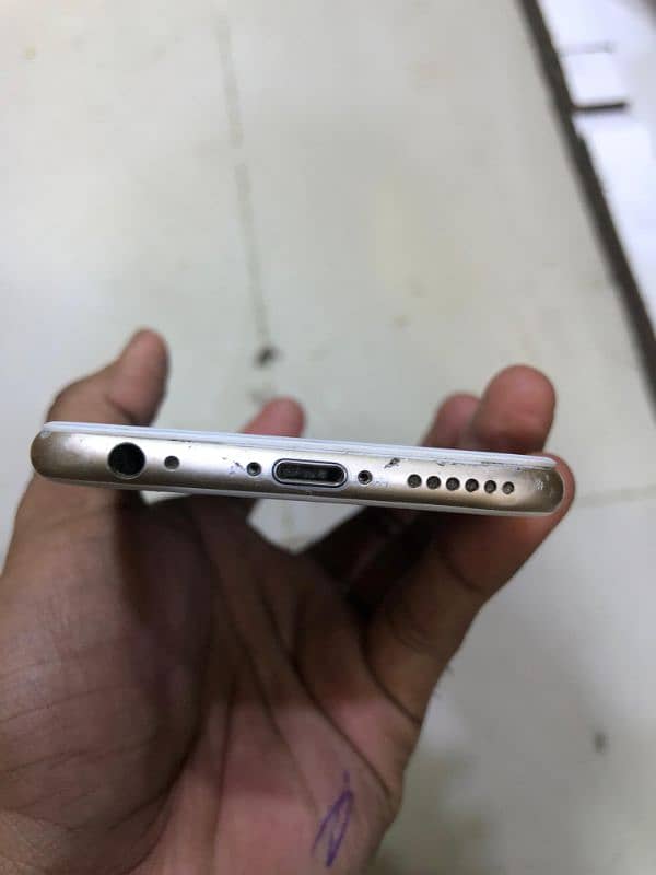 iPhone 6.64/ Condition 10/9 non pta. exchange possible 3