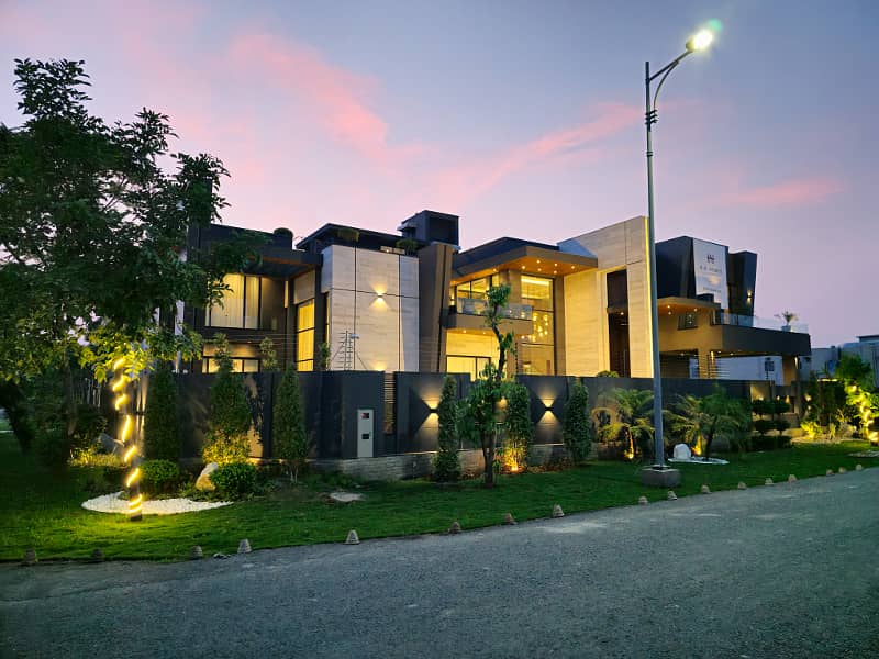 4 Kanal Ultra Modern Fully Furnished Brand New Architectural Masterpiece House Available For Sale 0