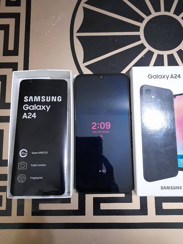 samsung a24 with box 8 128 10by10 1 hand use 0