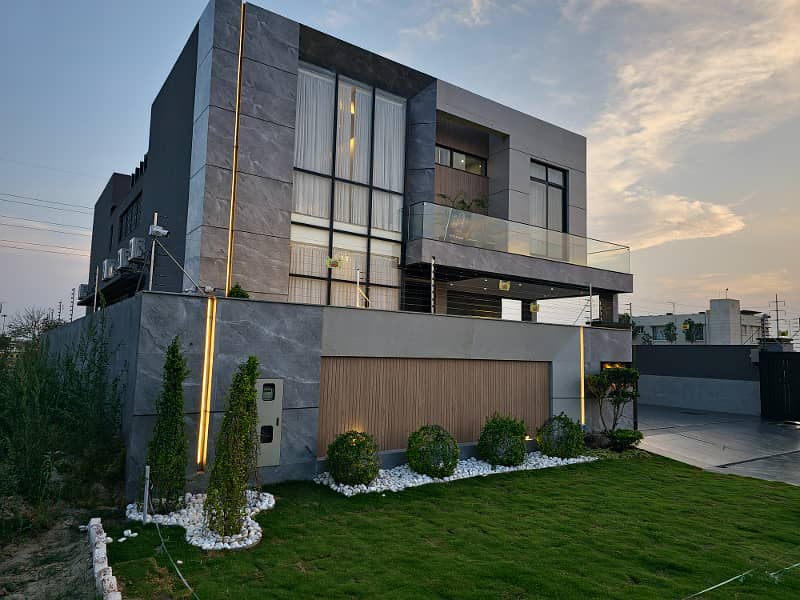 1 Kanal Ultra Modern Fully Furnished Designer House Available For Sale In DHA 0