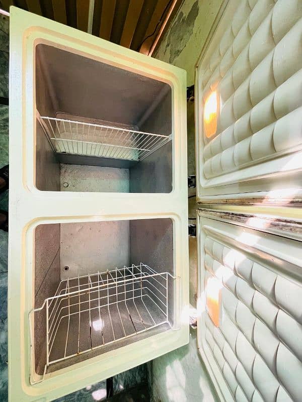 Deep Freezer (03248468747) 2