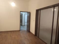 01 KANAL BEAUTIFULL BUNGALOW AVAILABLE FOR RENT AT VERY HOT LOCATION