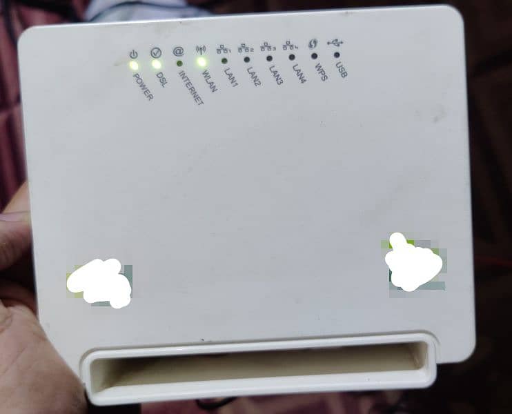 Wifi router Lush condition available 1