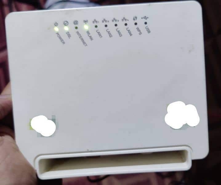 Wifi router Lush condition available 2