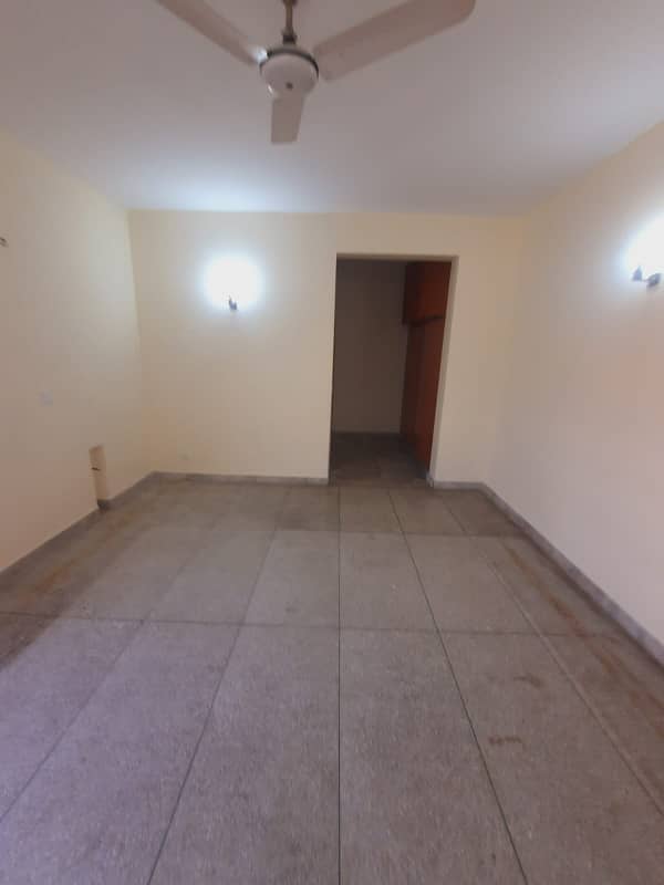 1 Kanal Full House Is Available For Rent In Dha Phase 1 Near Main Ghazi Road 11