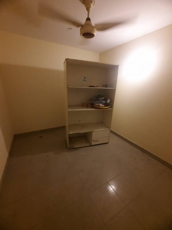 1 Kanal Fully Furnished Upper Portion Is Available For Rent In Dha Phase 4 Near Gold Crest Mall 7