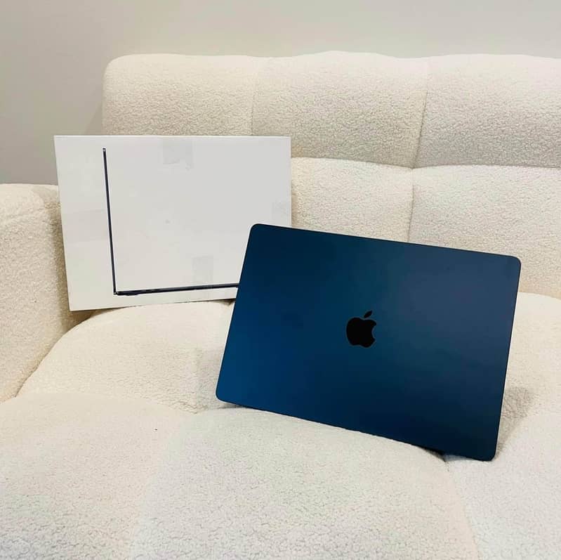 Apple MacBook Air M2 15 (100BH) 0