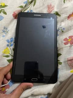 Tablet Samsung in new condition very cheap rates