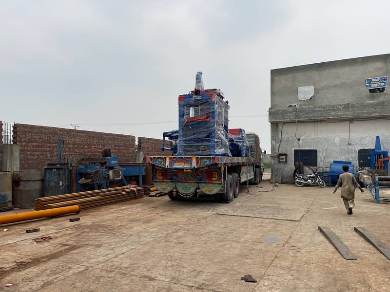 Clay Brick Making Machinery and Mud Block Making Machine, 13