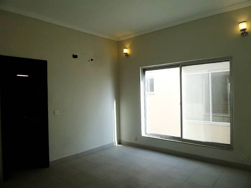 House Is Available For rent In Bahria Town - Precinct 11-A 6