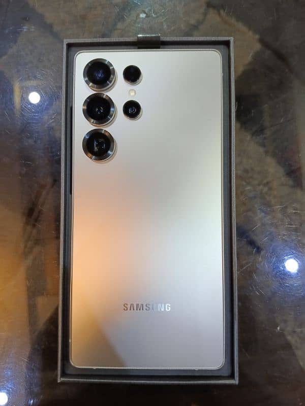 Samsung Galaxy S25 Ultra Brand New Canadian 0