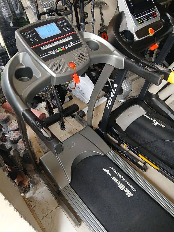 treadmils. (0309 5885468). ellapticals. gym cycles. home gym. dumbles 7