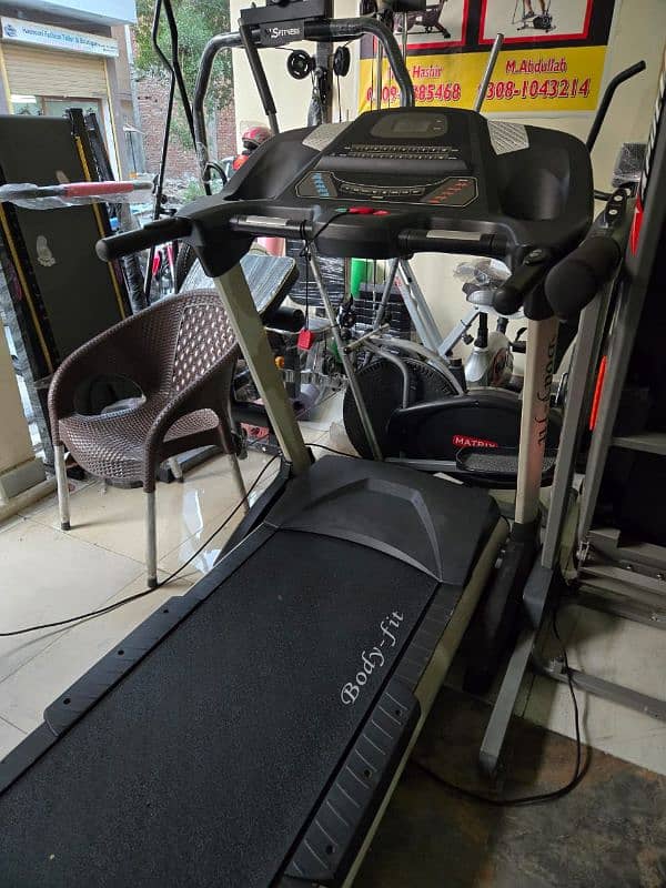 treadmils. (0309 5885468). ellapticals. gym cycles. home gym. dumbles 12