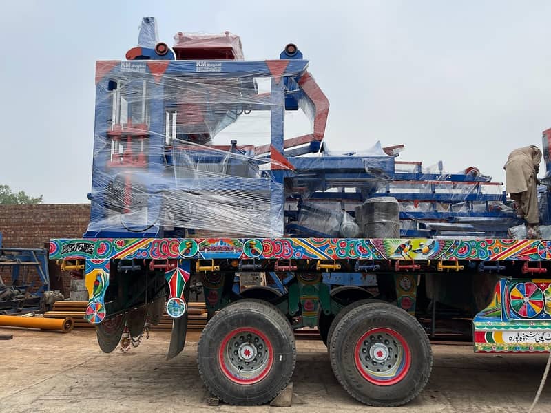 Pavers/Concrete Block/Tuff Tile/ Making Machine for Sale in Pakistan 9