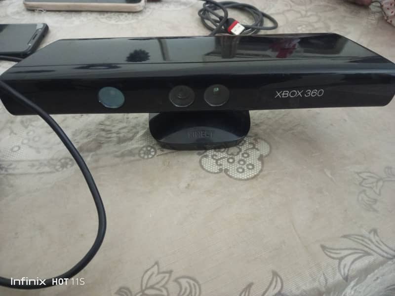 xbox360 complete with konect 3 nos controler 5