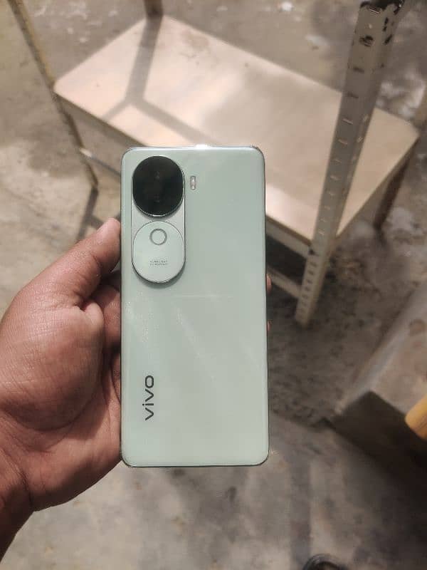 vivo v 40 e lust condition 5