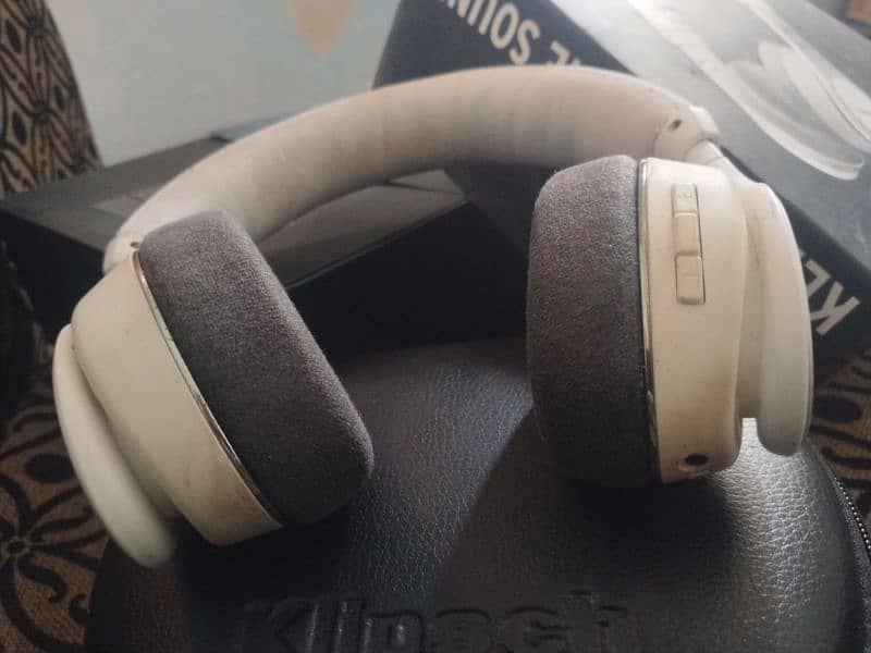 Klipsch on ear wireless headphones like Bose 3