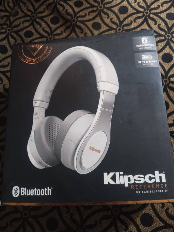 Klipsch on ear wireless headphones like Bose 8