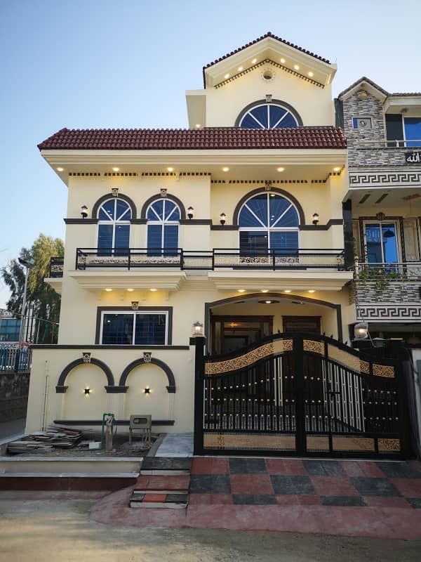 Brand New House For Sale in G 13/1 Islamabad 0