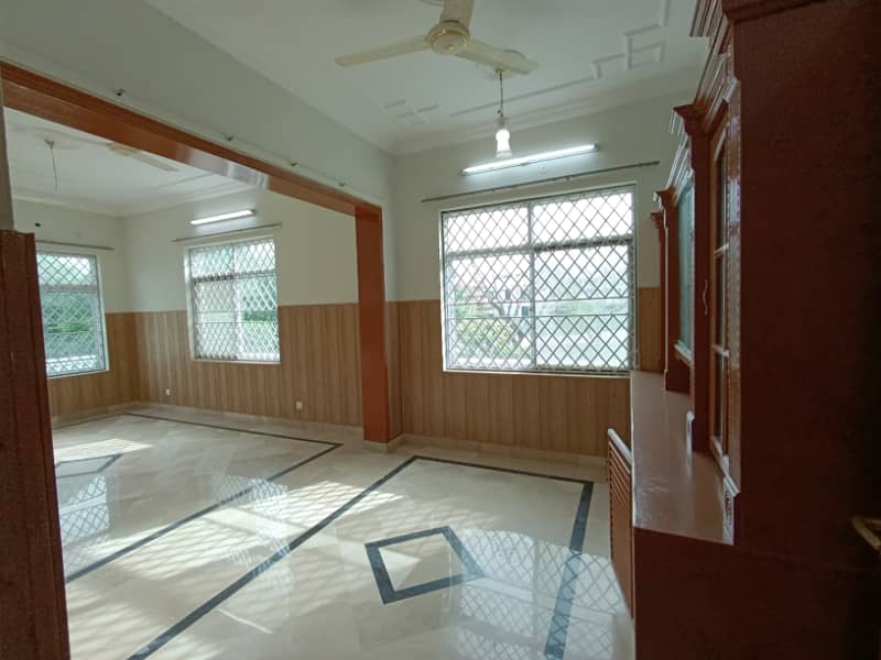 4 BEDROOMS UPPER PORTION IS AVAILABLE FOR RENT IN I-8 ISLAMABAD. 1