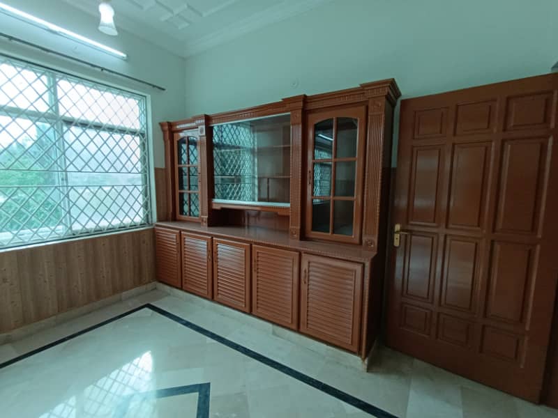 4 BEDROOMS UPPER PORTION IS AVAILABLE FOR RENT IN I-8 ISLAMABAD. 3