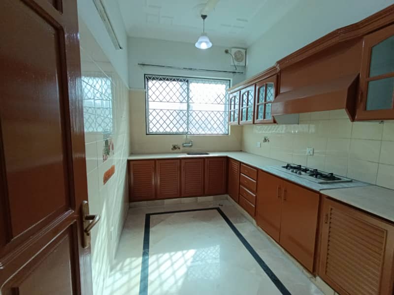 4 BEDROOMS UPPER PORTION IS AVAILABLE FOR RENT IN I-8 ISLAMABAD. 6