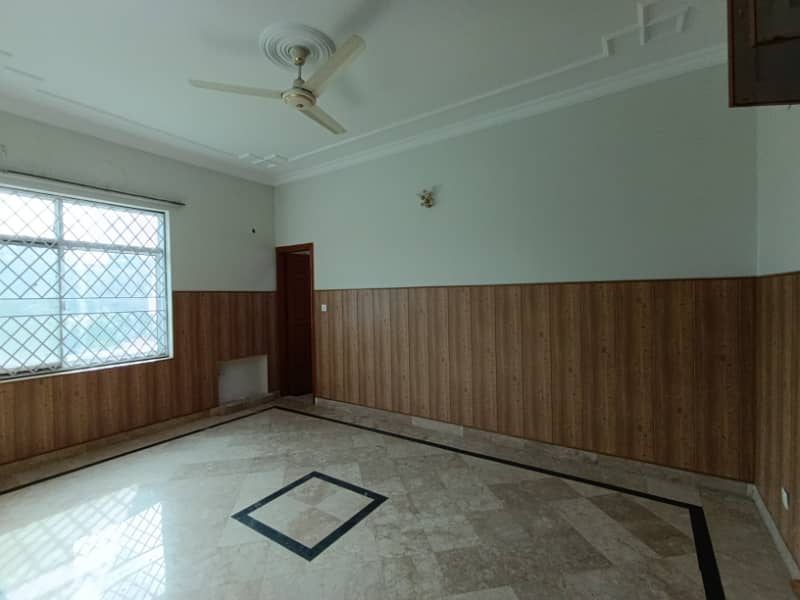 4 BEDROOMS UPPER PORTION IS AVAILABLE FOR RENT IN I-8 ISLAMABAD. 12