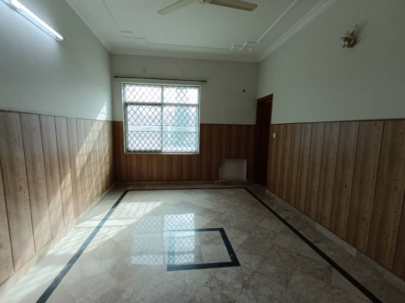 4 BEDROOMS UPPER PORTION IS AVAILABLE FOR RENT IN I-8 ISLAMABAD. 13