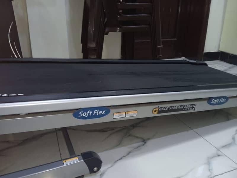 Gold Star Air Series Treadmill 4