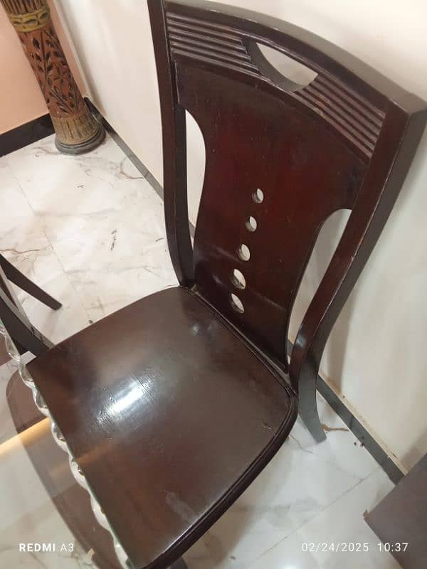 Dining table for sale (urgent) 1