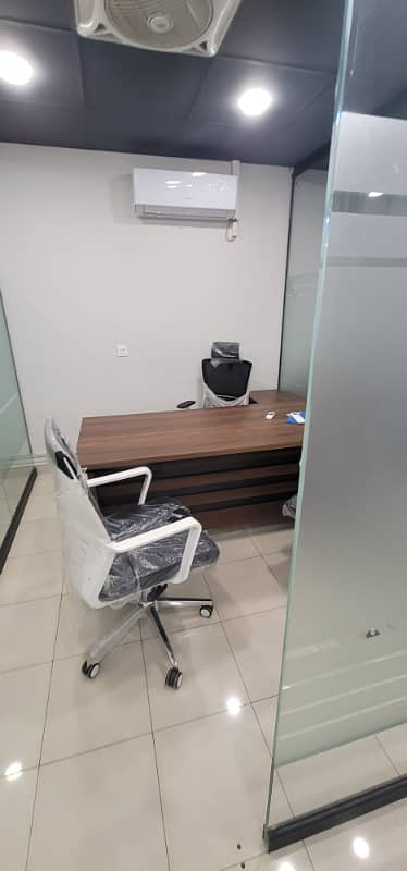 Full furnished office for rent 1800sqft in shahar e Faisal. 4