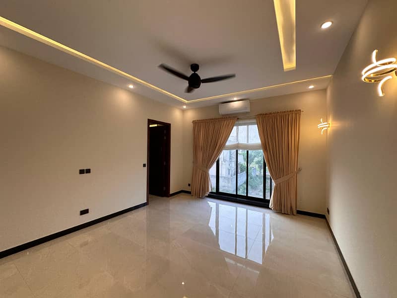 One Kanal Beautiful Modern Bungalow Available For Sale In DHA Phase 7 Lahore. 3