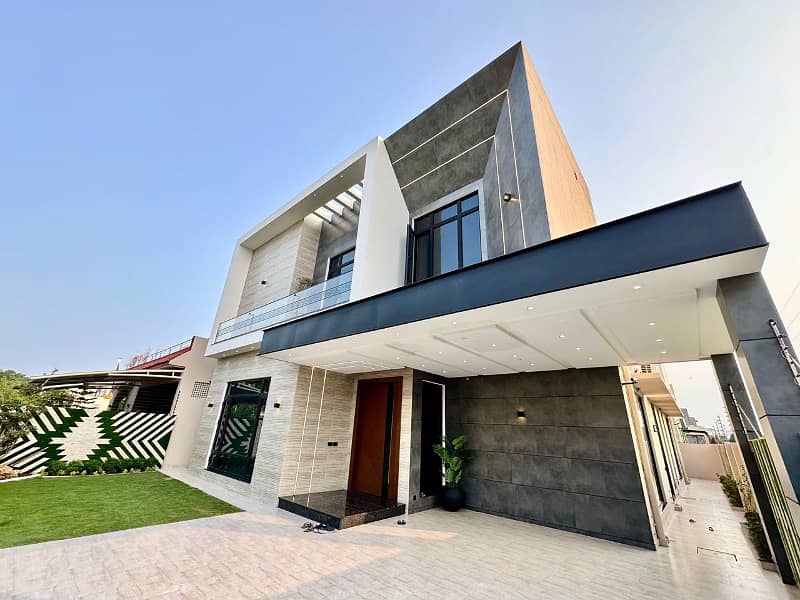 Kanal Ultra Modern Super Luxury Bungalow For Sale On Top Location 38