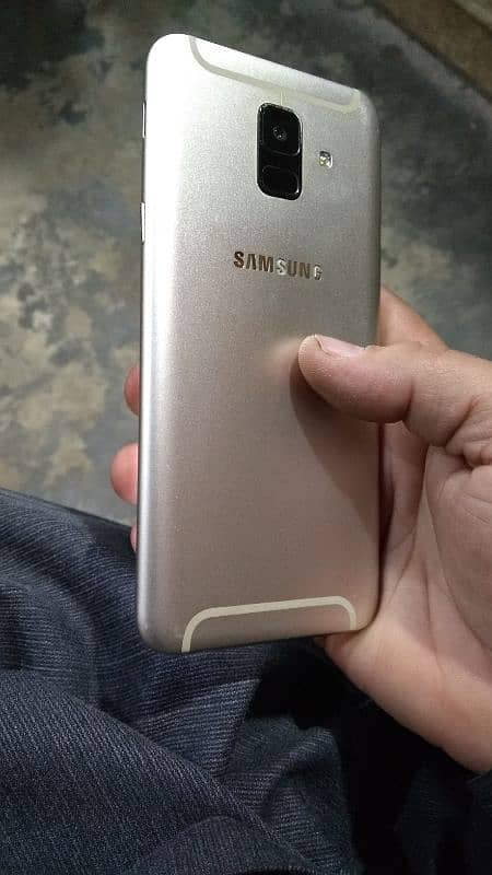 Samsung A6 blkul saf condition No,03016918148 1