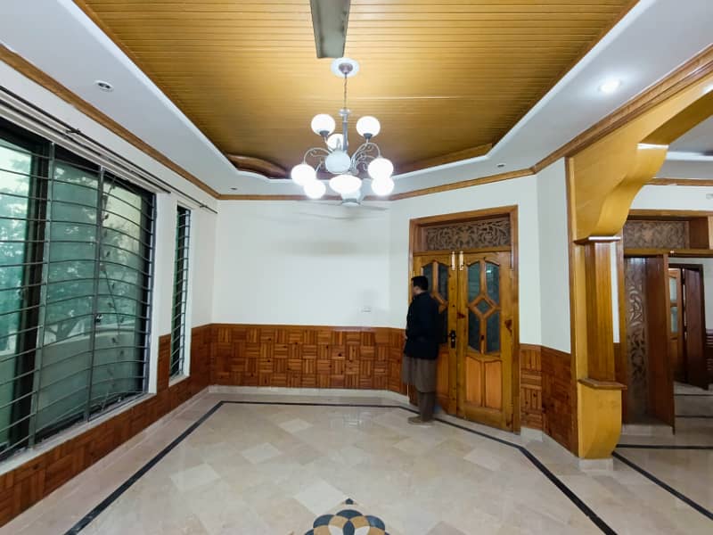 UPPER PORTION IS AVAILABLE FOR RENT IN I-8 ISLAMABAD. 2