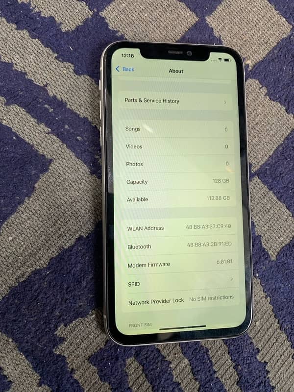 I phone 11.128 GB factory unlock full box 1