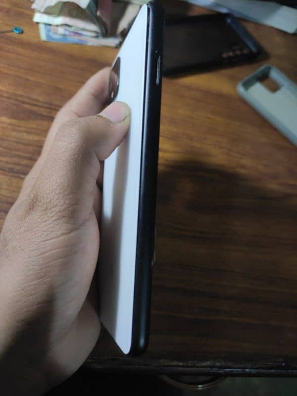 pixel 4 xl  pta approved  for parts board available pannel break hai 1