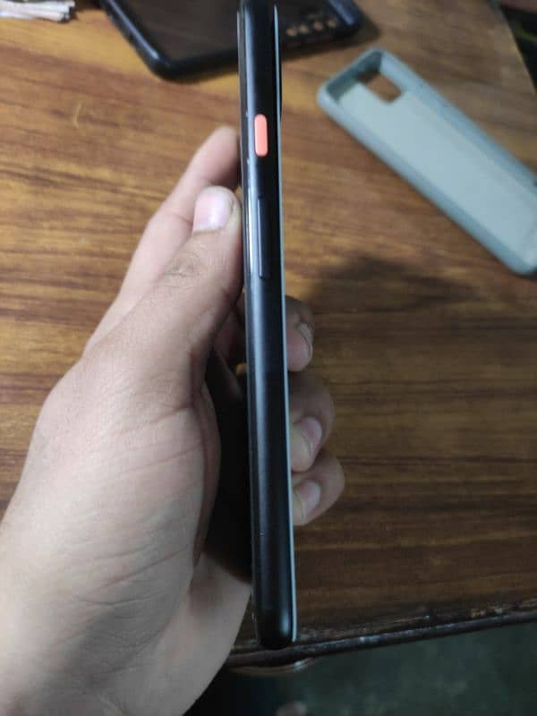 pixel 4 xl  pta approved  for parts board available pannel break hai 2