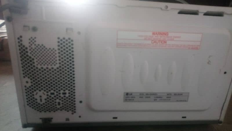 LG Microwave 3