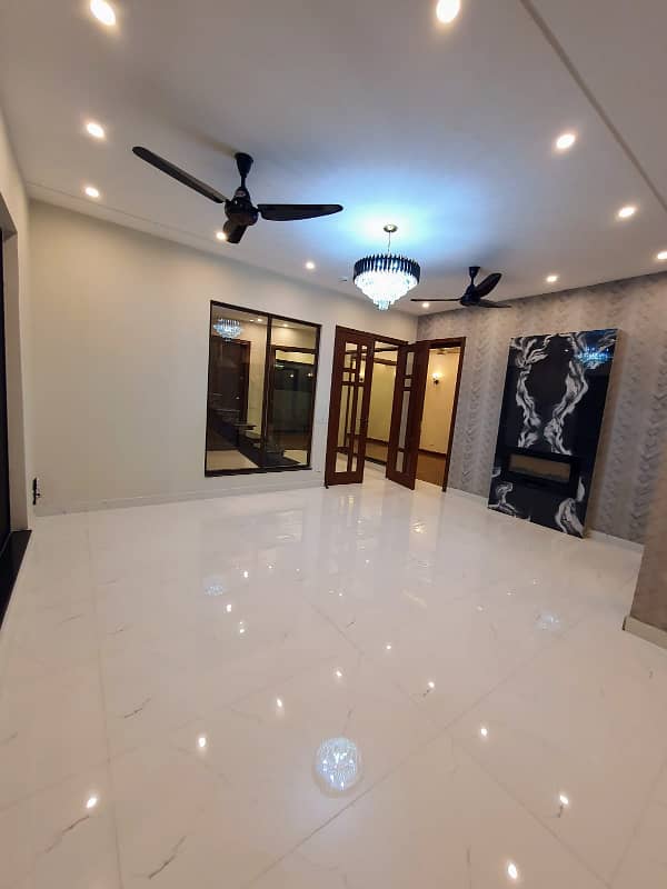 10 MARLA BRAND NEW 150FEET ROAD FACING KANAL LUXURY MODERN DESIGN HOUSE FOR SALE IN DHA PHASE 7 100% ORIGINAL PICTURES ATTACHED NEAR PARK AND MCDONALDS. . 15