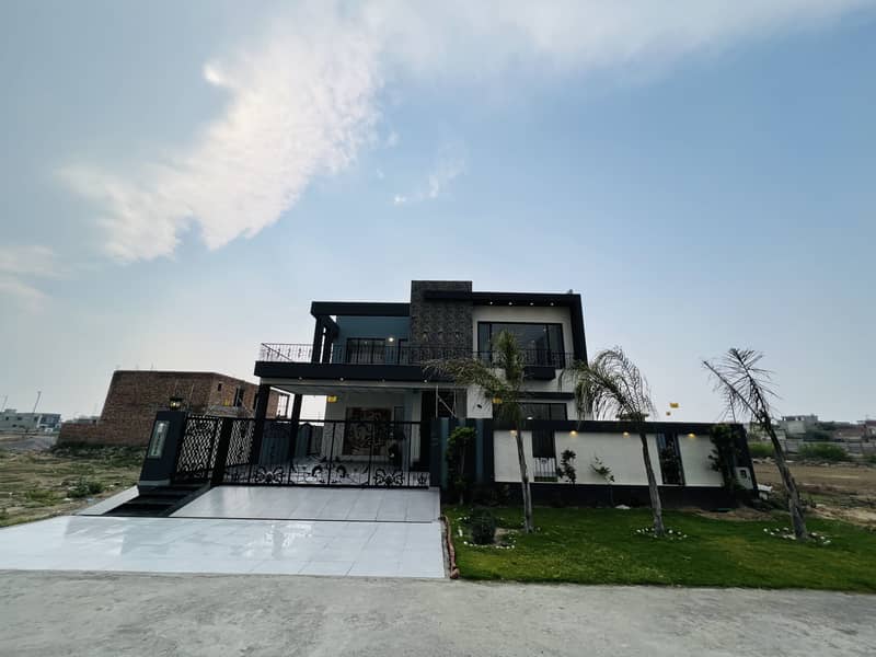 1 Kanal Brand New Modern Design House Available For Sale 2