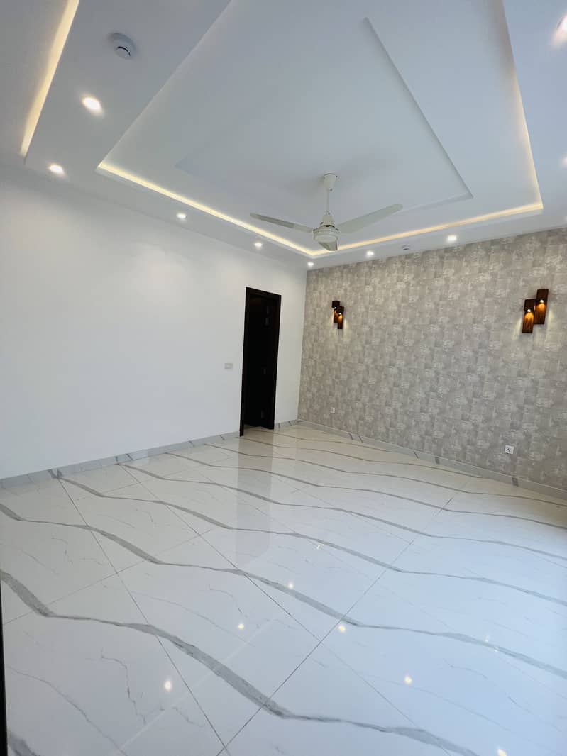 1 Kanal Brand New Modern Design House Available For Sale 43