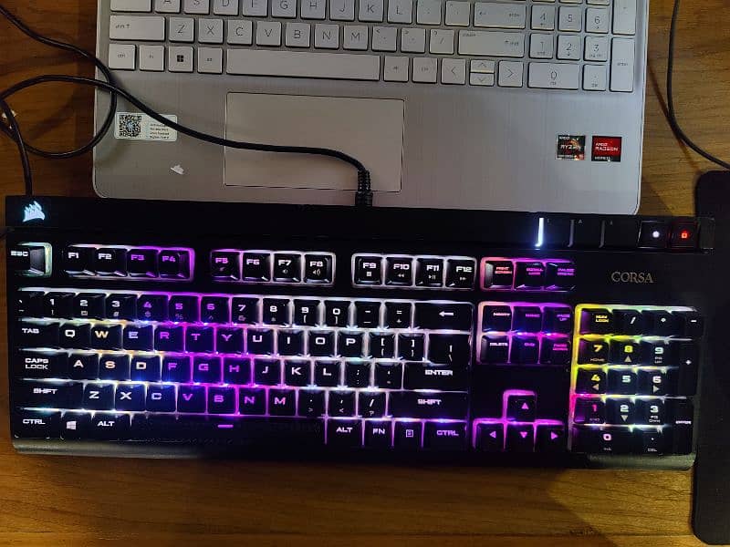 Corsair Strafe RGB Mechanical Gaming Keyboard 0