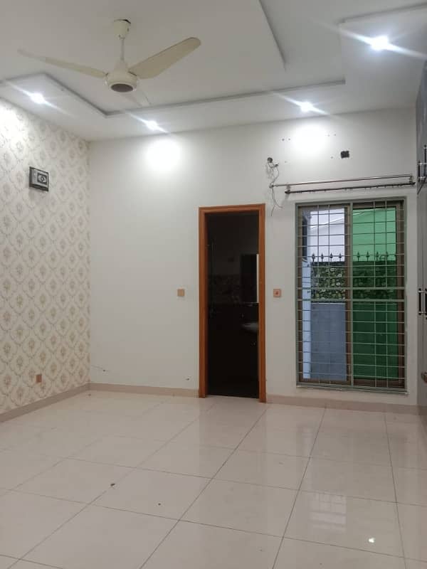 1 Kanal Brand New Slightly Use House With Full Basement And 5 Bed In Dha Phase 8 Near Phase 6 And Air Port 2